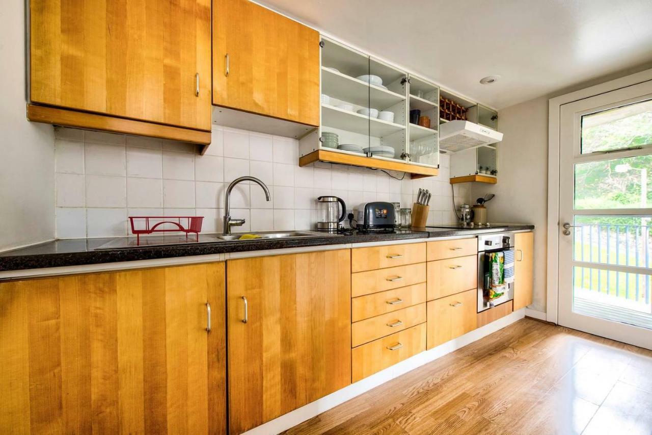 Altido Ultra Stylish Calton Road Apt W/ Parking Apartment Edinburgh Exterior foto
